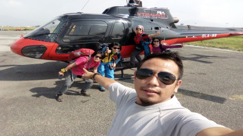 Everest Base Camp Helicopter Tour with Breakfast